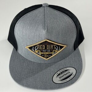 NWT Red Dirt Hat Co Black & Heather Gray Deer Antler Diamond Sign 5 Trucker Hat